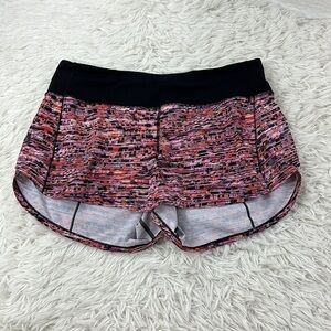 Lululemon Speed Up Short Long *4" Updated Fit Flash Pleat Orange Multi / Black